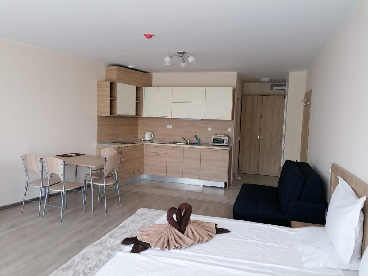 Aparthotel Apart Allure Dobi Primorsko Exterior foto