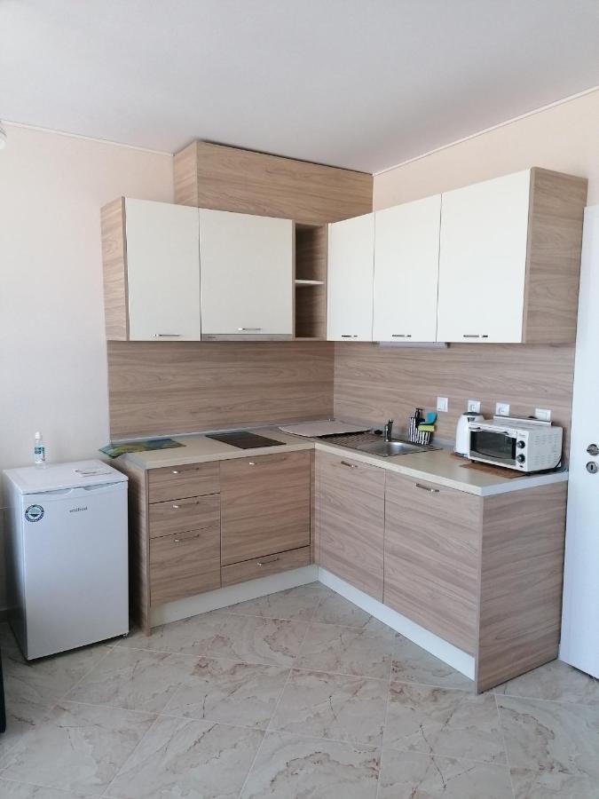 Aparthotel Apart Allure Dobi Primorsko Exterior foto